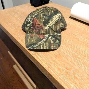 Moossy oak camo hat